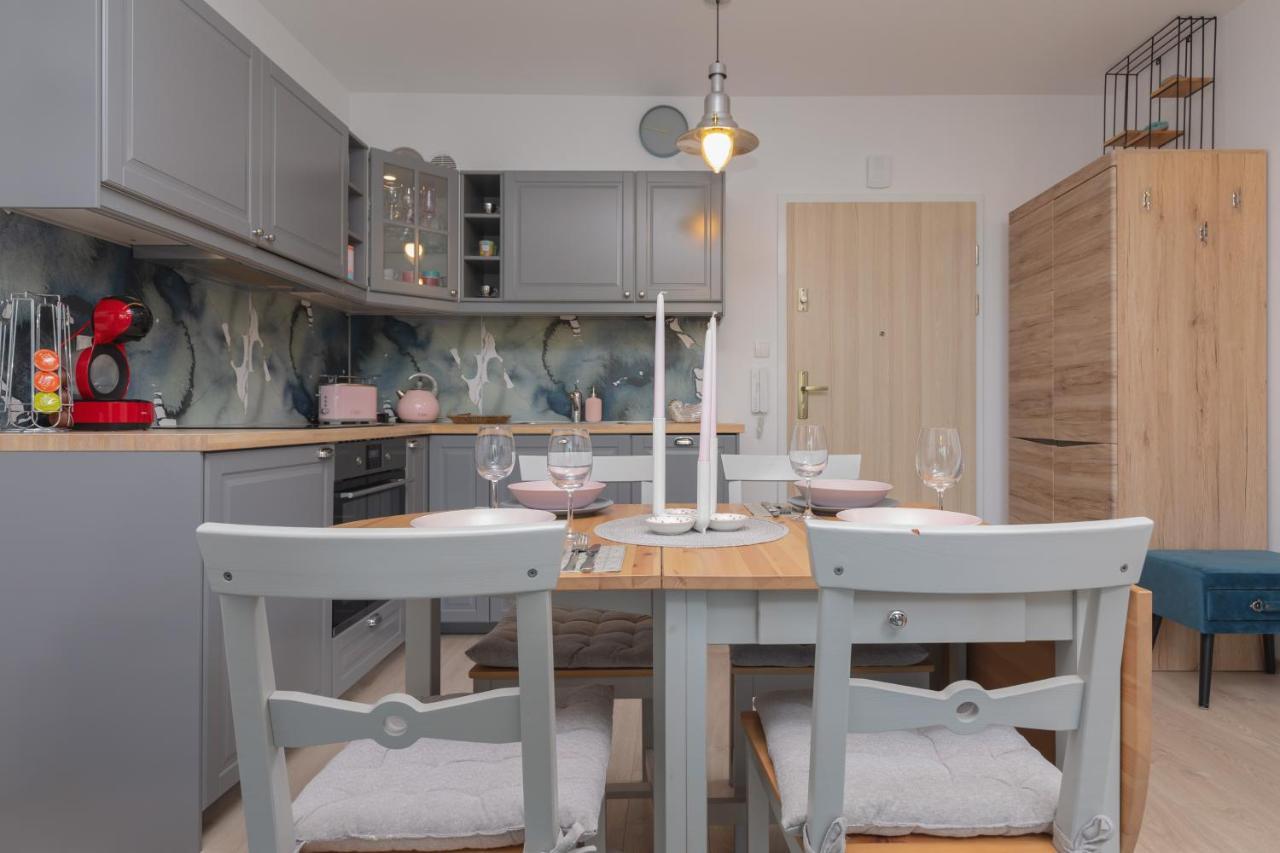 Osiedle Feniks Kolobrzeg By Noclegi Renters Exterior photo